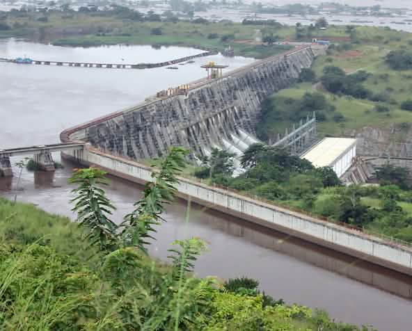 Ein Staudamm des Projekts Grand Inga am Kongo