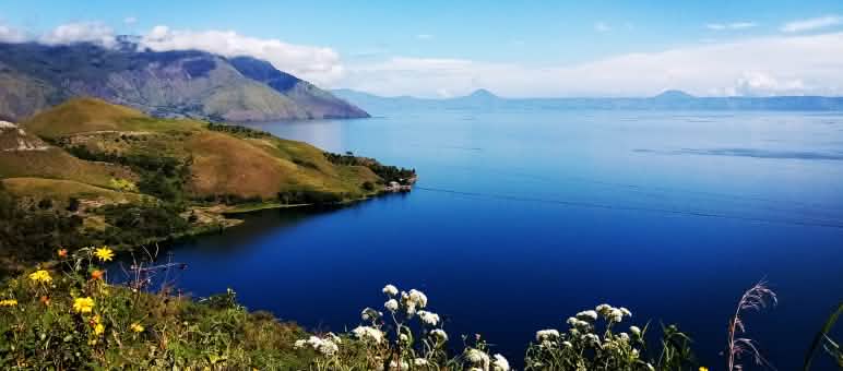 Der Toba-See auf Sumatra ist der größte Kratersee der Erde Toba-See Nord-Sumatra