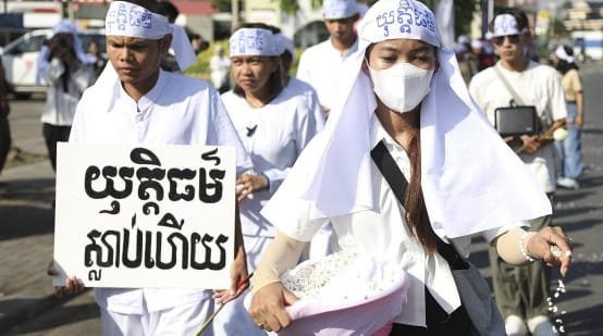 Demonstration von Mother Nature Cambodia