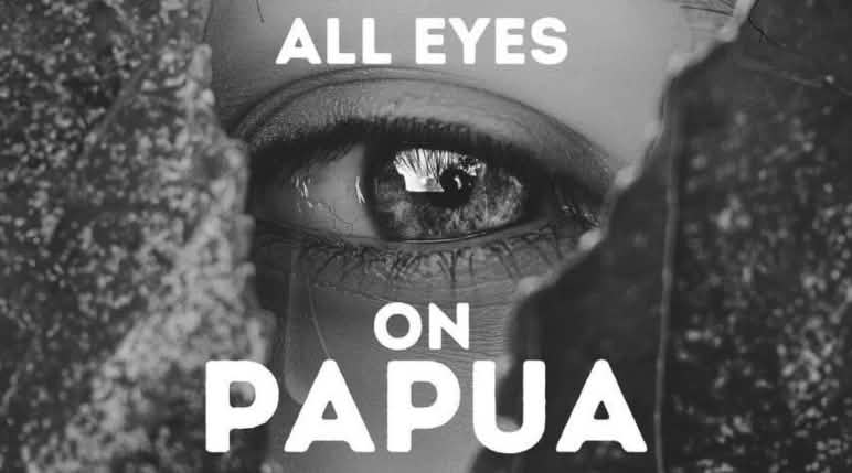 Das Foto eines Auges mit der Aufschrift "Alle Augen auf Papua" und der Hashtag #AllEyesonPapua gehen in Indonesien viral schwarz-weiß Bild eines Auges mit Schrift All Eyes on Papua