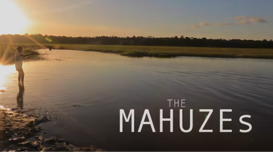 Screenshot des Films "The Mahuzes"